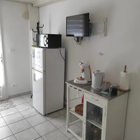 Duplex 24m2 Classé 2 étoiles à 2km D'aubenas