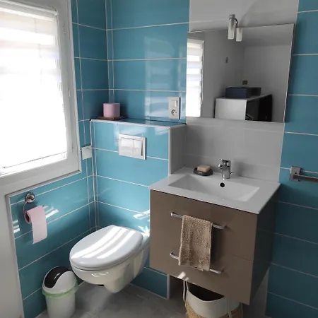 Duplex 24m2 Classé 2 étoiles à 2km D'aubenas