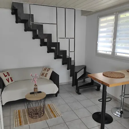 Duplex 24m2 Classé 2 étoiles à 2km D'aubenas Appartement *
