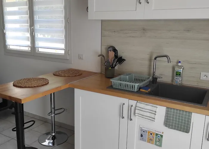 Appartement Duplex 24m2 Classé 2 étoiles à 2km D'aubenas