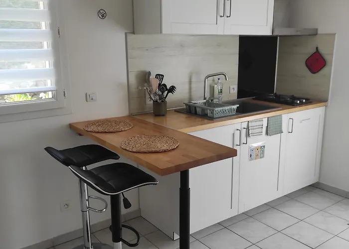 Duplex 24m2 Classé 2 étoiles à 2km D'aubenas Appartement